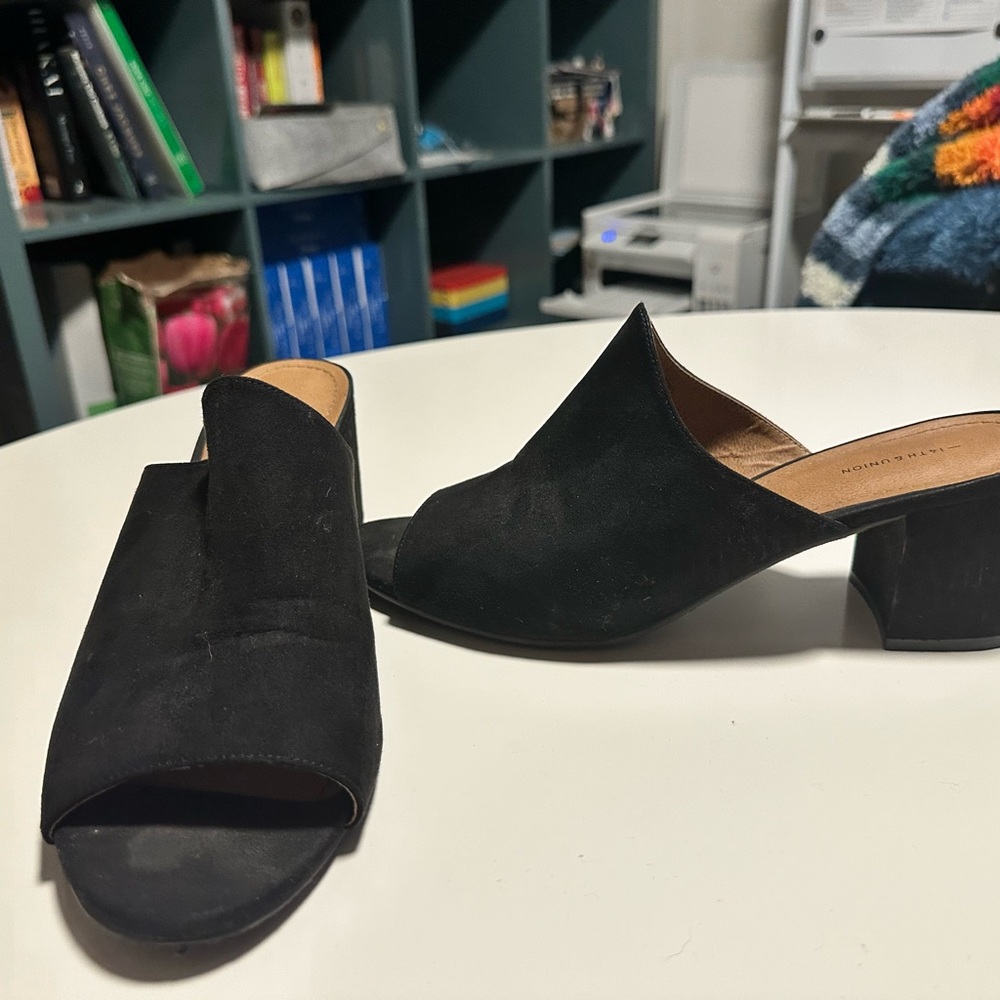 Black Mule Sandals. Size 10